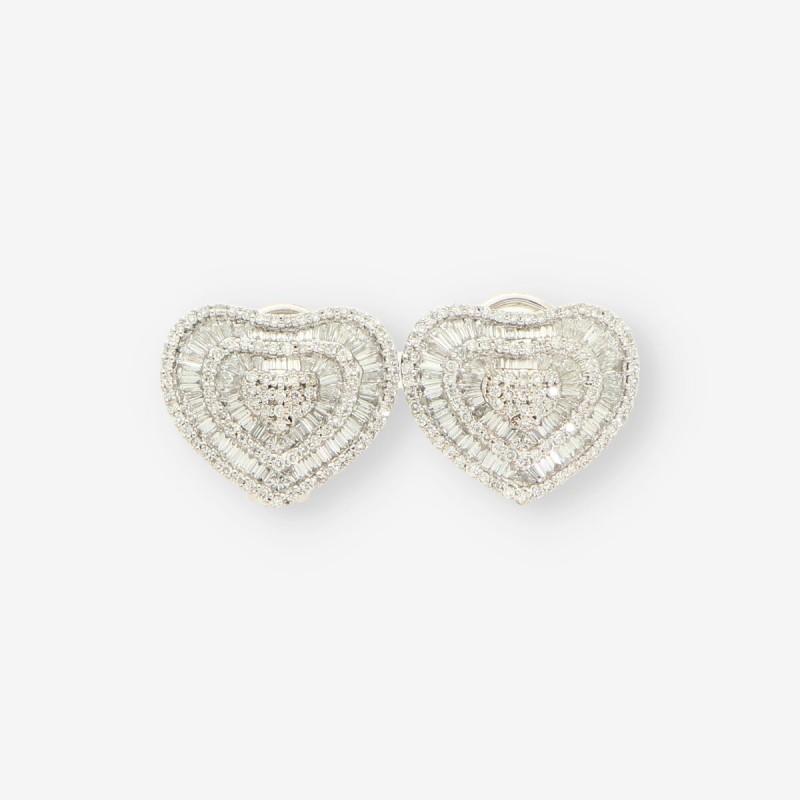 Pendientes corazón de oro blanco 18kt con brillantes, cierre omega Pendientes corazón de oro blanco 18kt con brillantes, cierre omega