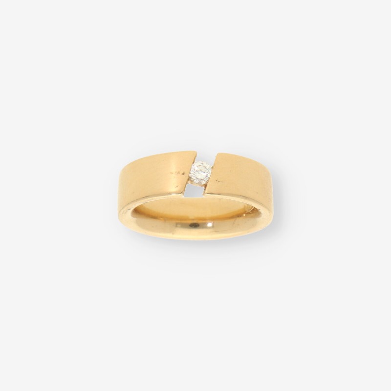 Anillo de Oro con Brillante Central