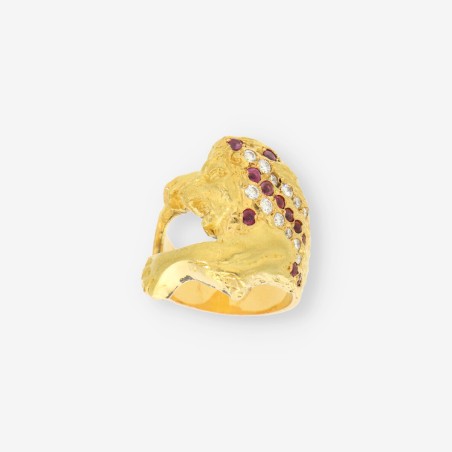 Anillo de oro amarillo 18kt con diseño de león y brillantes