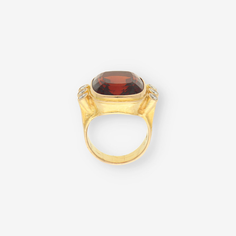 Anillo oro p. marron y brillantes