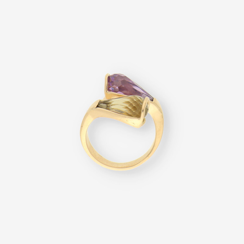 Anillo oro y piedras de color