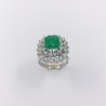 Anillo en oro 18kt con esmeralda y brillantes