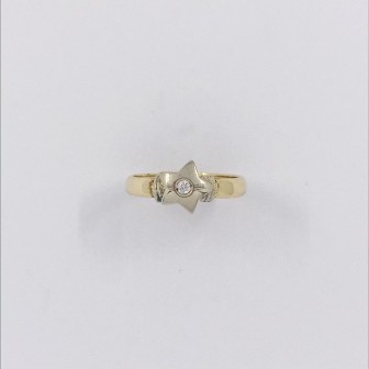 Anillo en oro 18kt con estrella central