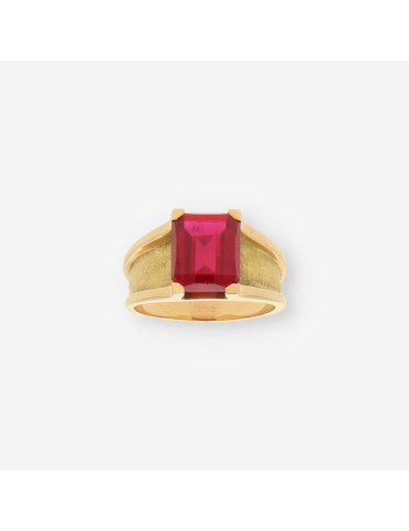 Anillo piedra roja y oro