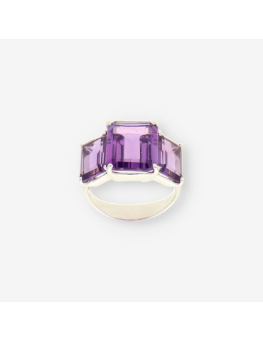 Anillo oro p. lila