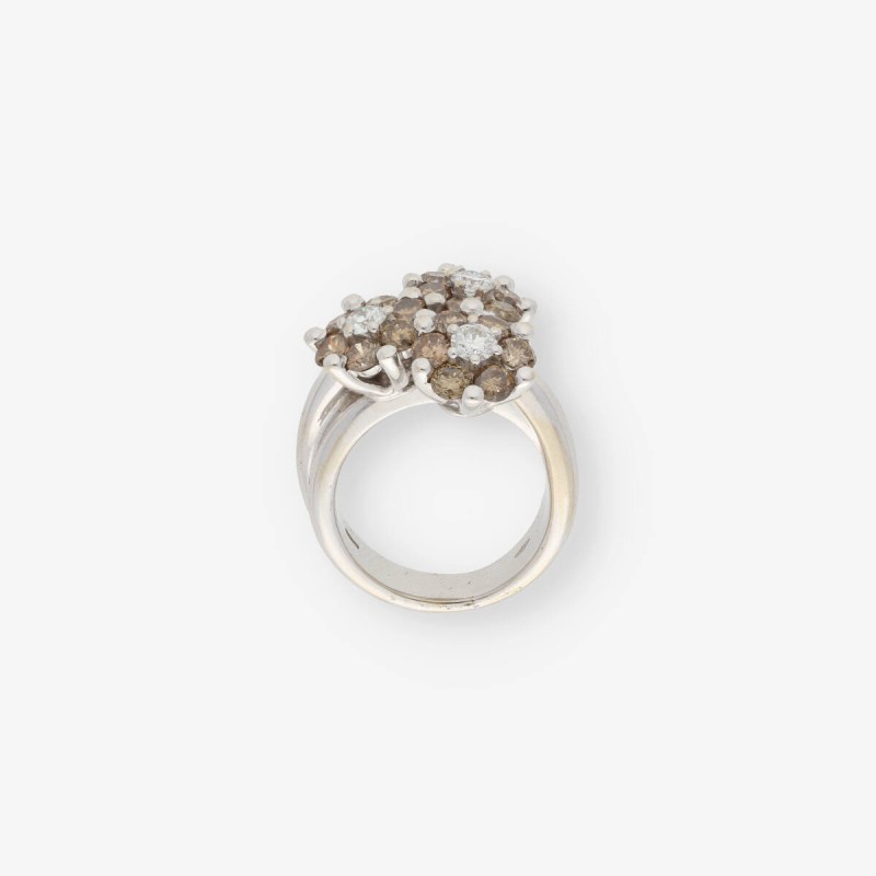 Anillo en oro blanco 18kt con brillantes