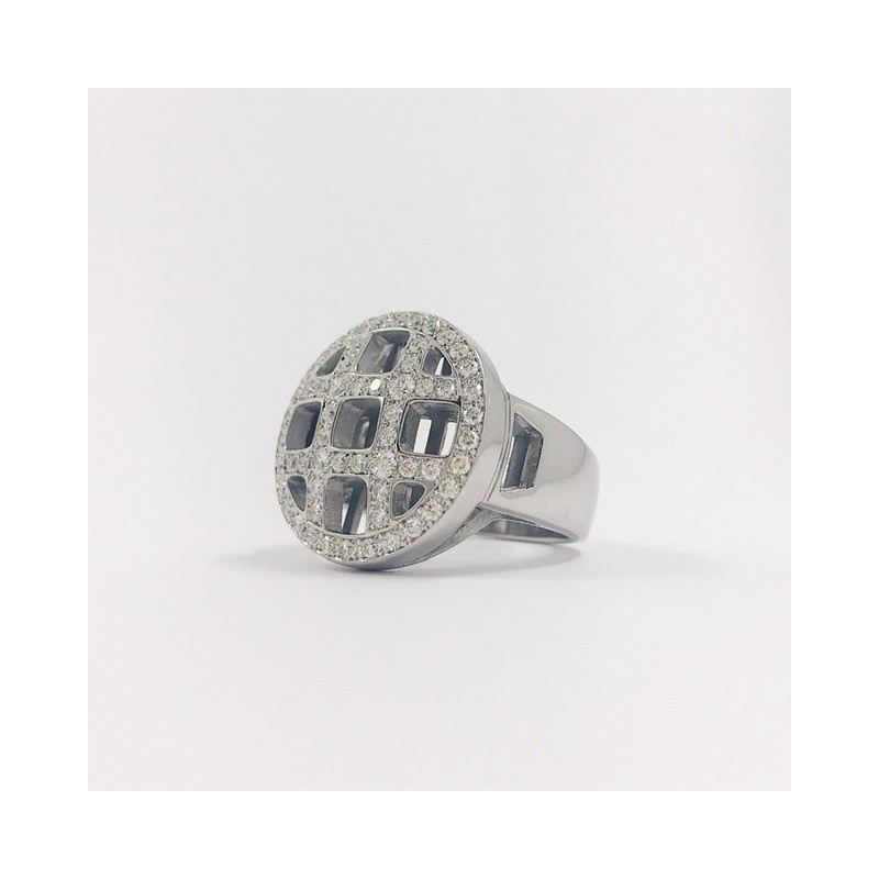 Anillo en oro blanco 18kt con brillantes.