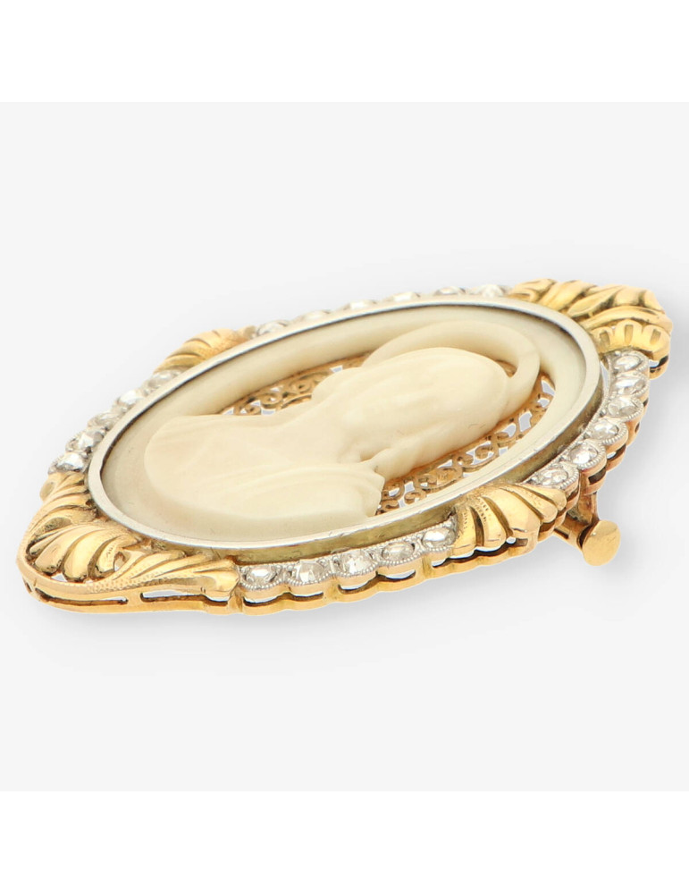 Aguja oro nacar y diamante