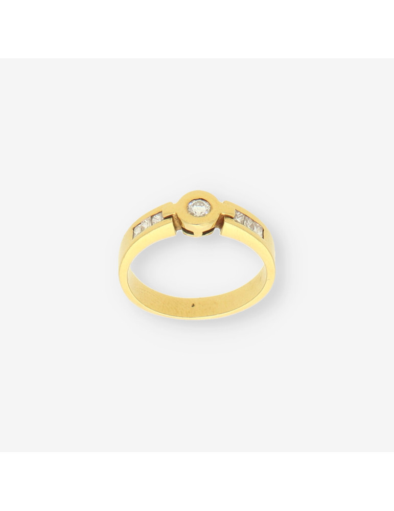 Anillo oro y bri