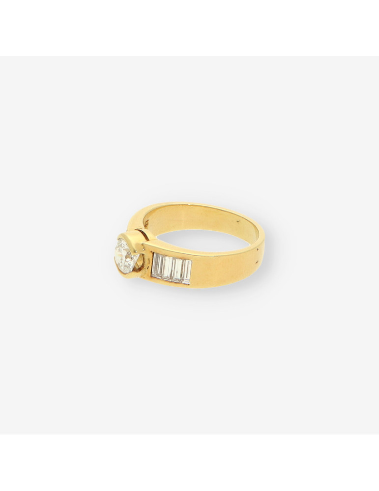 Anillo de oro bri