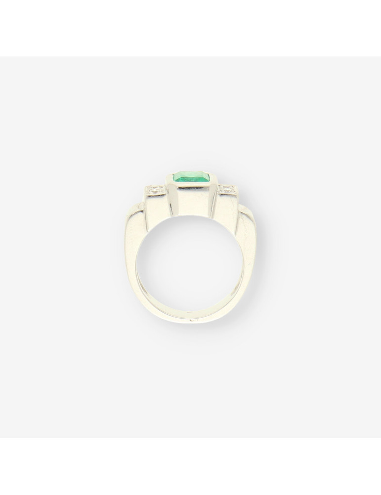 Anillo oro blanco Esmeralda y brillantes