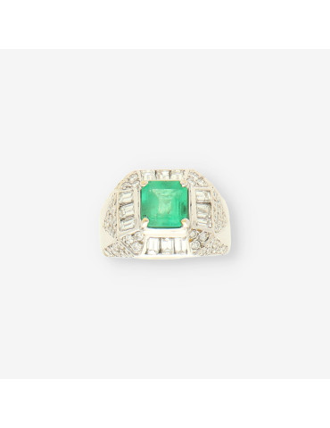 Anillo oro bl. Esmeralda y brillantes