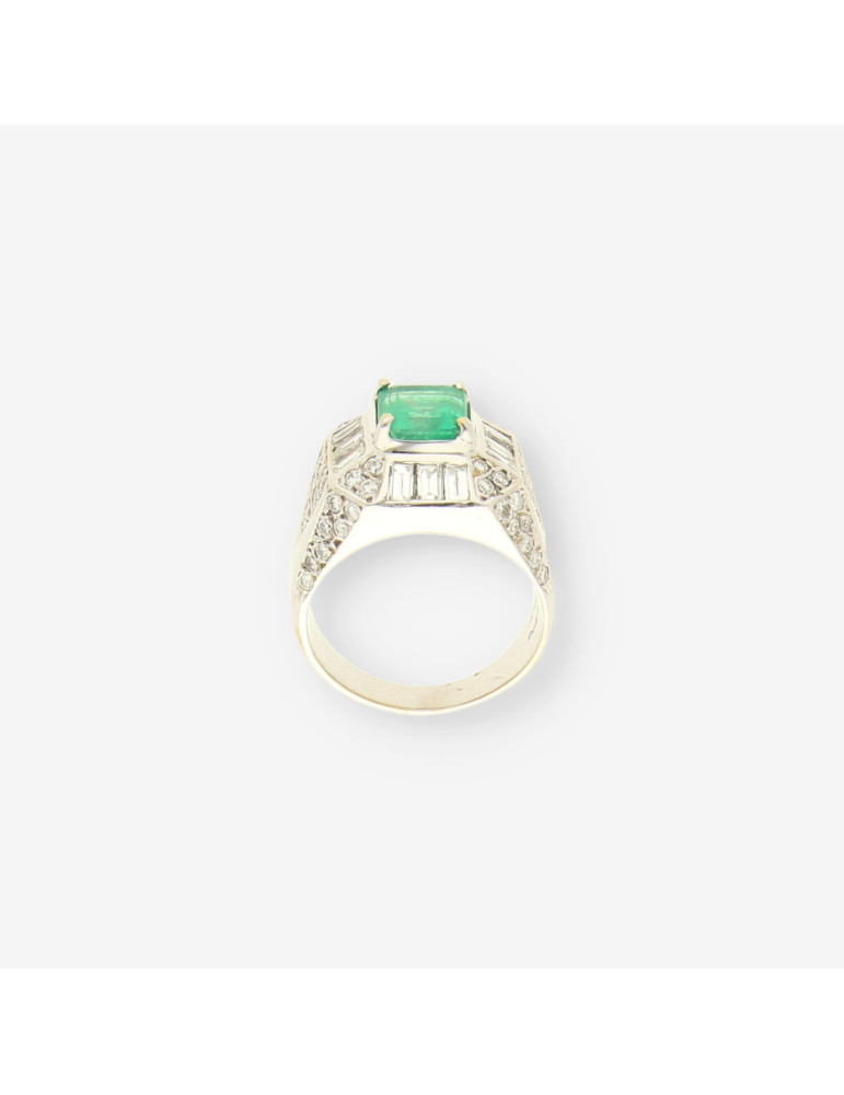 Anillo oro bl. Esmeralda y brillantes