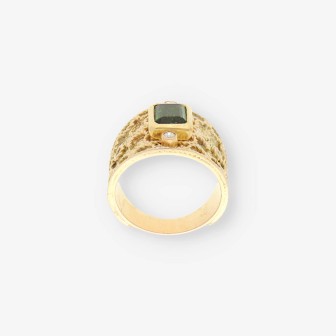 Anillo oro, piedra verde y bri