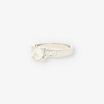 Anillo oro blanco y bri aprox. 1,05 Qt.