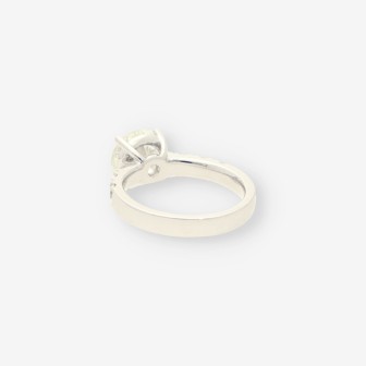 Anillo oro blanco y bri aprox. 3,04 Qt.