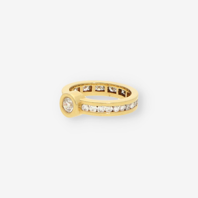 Anillo oro y bri