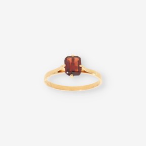 Anillo oro y piedra roja
