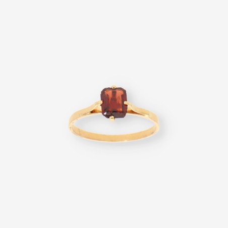 Anillo oro y piedra roja