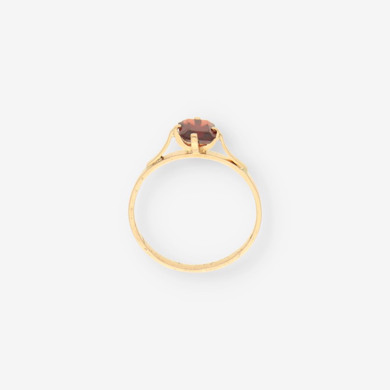 Anillo oro y piedra roja