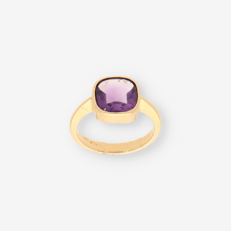 Anillo oro piedra lila