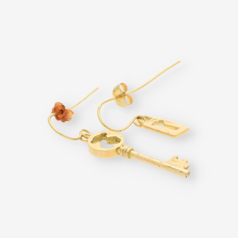 Pendientes largos llave y cerradura oro