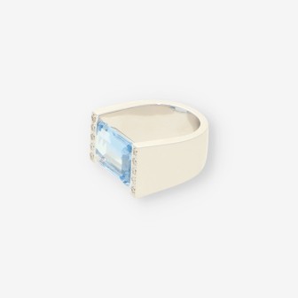 Anillo oro blanco topacio y brillantes