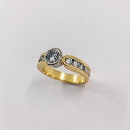 Anillo en oro 18kt con birllantes